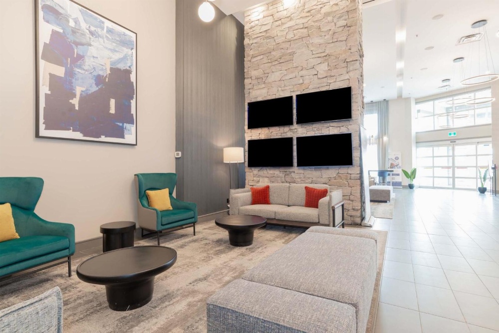 Sandman Signature Toronto Airport Hotel