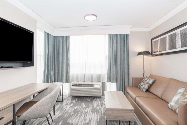 Sandman Signature Toronto Airport Hotel image 29